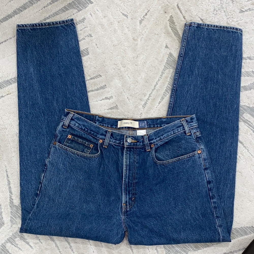 Gap Easy Fit 100% Cotton 5 Pocket Medium Wash Blue Jeans-Size 38” x 34”